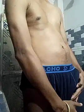 Snapshot of hotvarunrita chatting on 11/27/25, 12:18 hotvarunrita online show from 11/27/25, 12:18