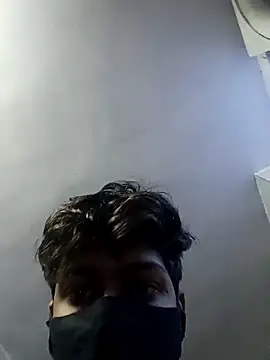 Snapshot of hotvarunrita chatting on 12/16/25, 03:44 hotvarunrita online show from 12/16/25, 03:44