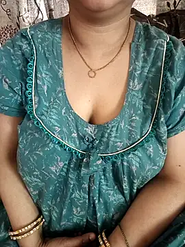 cuteyqueen online show from 02/14/26, 04:09