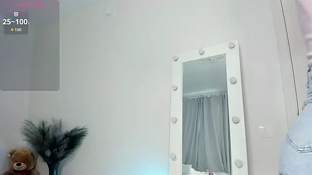 lookkeyhole online show from 09/16/25, 02:40