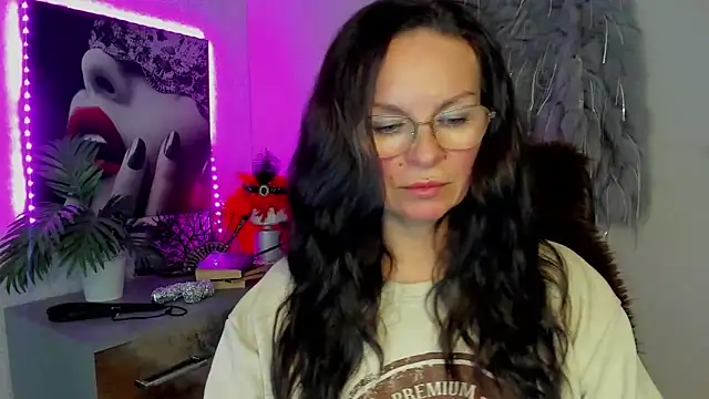 HelenLuxx online show from 03/02/26, 02:46