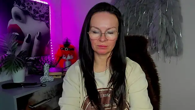 HelenLuxx online show from 03/05/26, 03:19