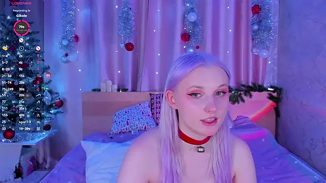 Snapshot of SweeteRose_Royce chatting on 12/29/24, 05:54 SweeteRose Royce online show from 12/29/24, 05:54