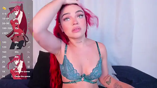 Snapshot of NicoleRouss chatting on 02/26/25, 04:25 NicoleRouss online show from 02/26/25, 04:25