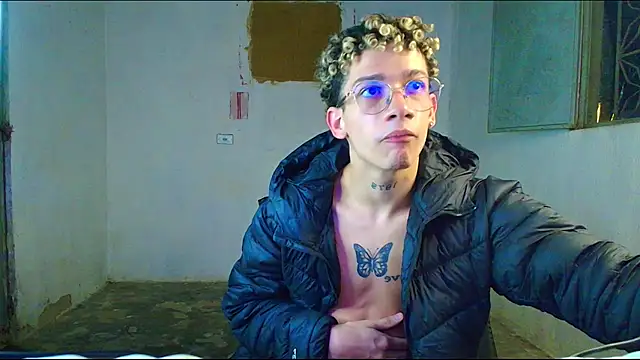 Snapshot of mateodeamjo chatting on 01/16/26, 07:12 mateodeamjo online show from 01/16/26, 07:12