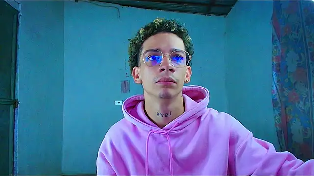 Snapshot of mateodeamjo chatting on 02/06/26, 12:19 mateodeamjo online show from 02/06/26, 12:19