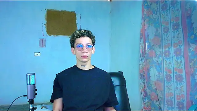 Snapshot of mateodeamjo chatting on 02/08/26, 03:59 mateodeamjo online show from 02/08/26, 03:59