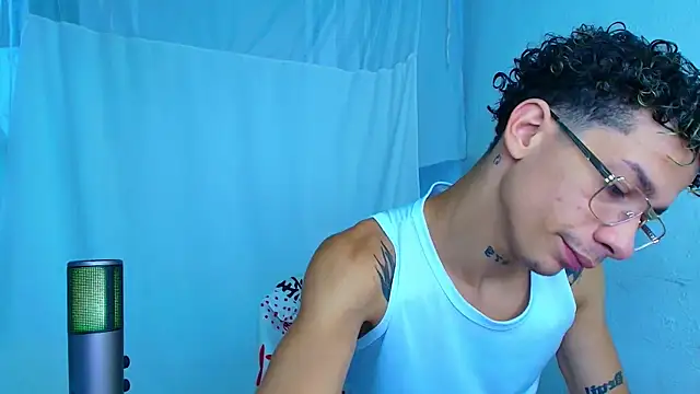 mateodeamjo online show from 04/21/26, 02:51