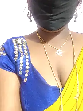 Snapshot of louise92 chatting on 02/14/25, 04:20 louise92 online show from 02/14/25, 04:20