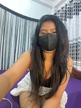 Snapshot of Angel_Zaara chatting on 02/04/25, 06:38 Angel Zaara online show from 02/04/25, 06:38