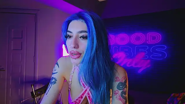 AriaVoss online show from 01/15/25, 12:41