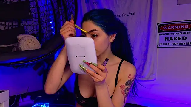 AriaVoss online show from 04/10/26, 08:57