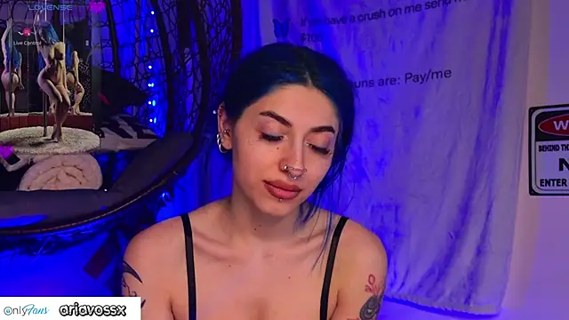 AriaVoss online show from 04/14/26, 09:10