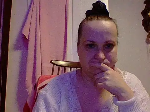  squirty cum lady  online show from 03/11/25, 09:04