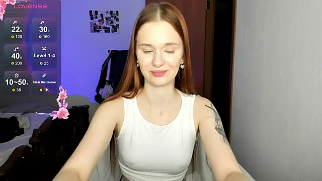 EmilySoul online show from 10/10/25, 04:17