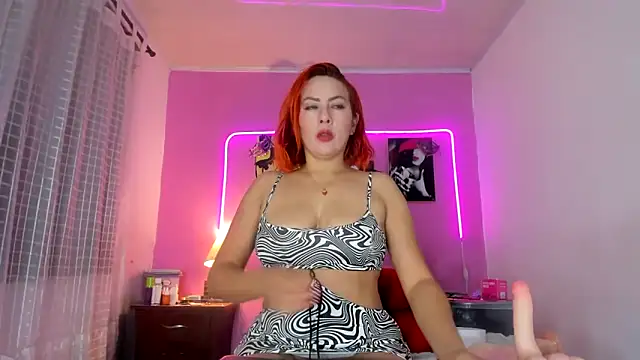Snapshot of Niki_Fox111 chatting on 03/11/25, 01:01 Niki Fox111 online show from 03/11/25, 01:01