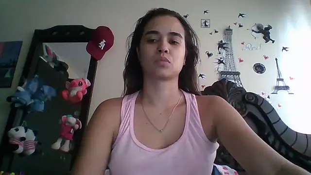 Snapshot of trianabell chatting on 11/04/25, 04:50 trianabell online show from 11/04/25, 04:50