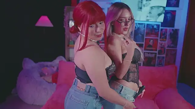 Snapshot of sensualkattt chatting on 11/23/25, 01:38 sensualkattt online show from 11/23/25, 01:38