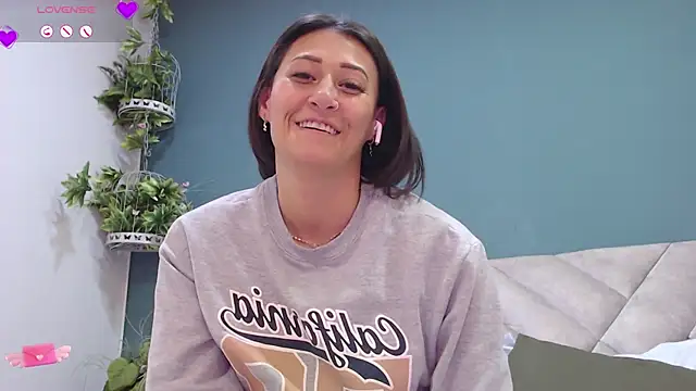 SharisWillian online show from 02/05/25, 07:29