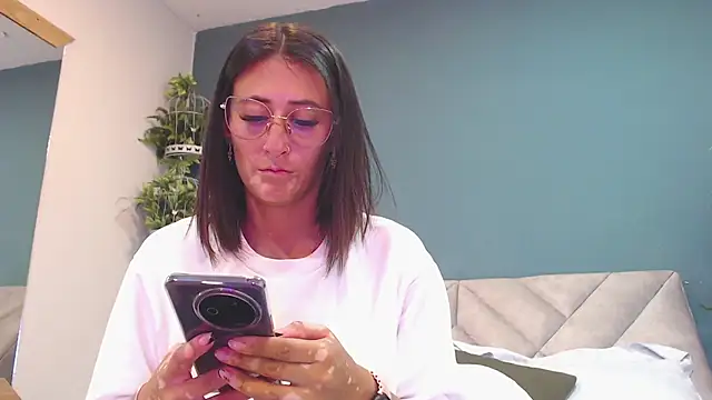 SharisWillian online show from 01/12/26, 04:18