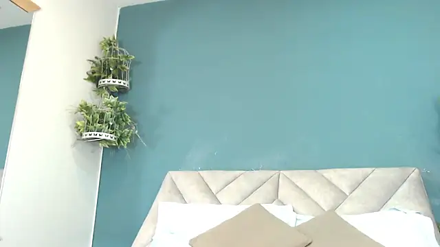 Snapshot of SharisWillian chatting on 06/10/26, 03:39 SharisWillian online show from 06/10/26, 03:39