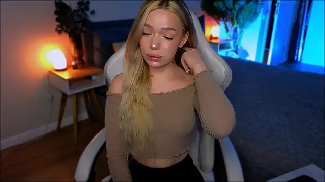 Lily Yin online show from 04/10/26, 05:45