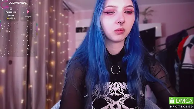 JustMeowGirl online show from 01/10/26, 05:09