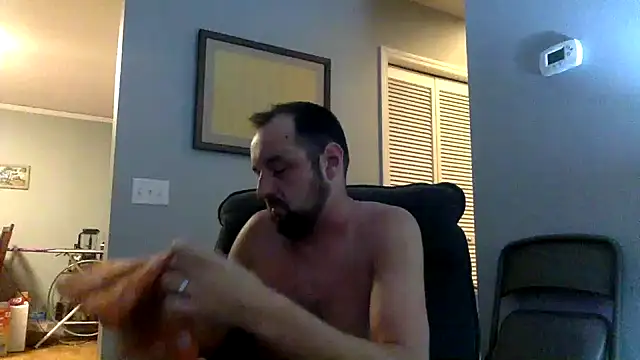 Snapshot of Kink_Master_Daddy chatting on 07/25/26, 03:26 Kink Master Daddy online show from 07/25/26, 03:26