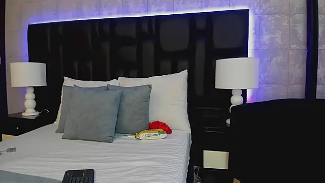 MiaSweeths online show from 01/23/25, 11:37