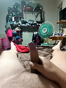 Aledw9 online show from 02/17/26, 05:48