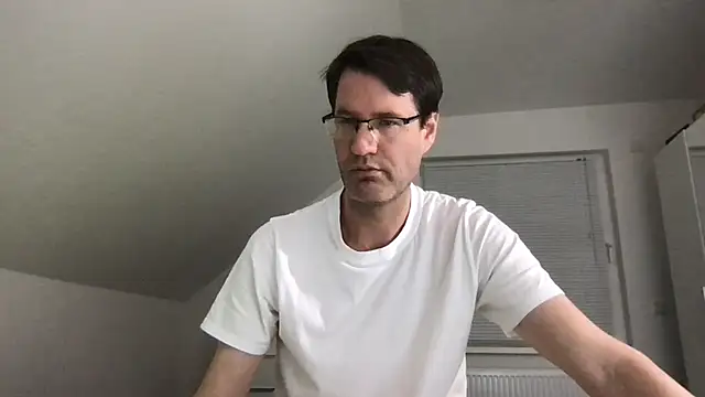 zxzx cam1 online show from 02/23/25, 05:18