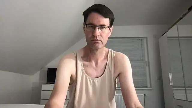 zxzx cam1 online show from 09/11/25, 03:45