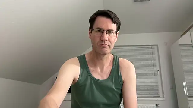 zxzx cam1 online show from 04/02/26, 09:01