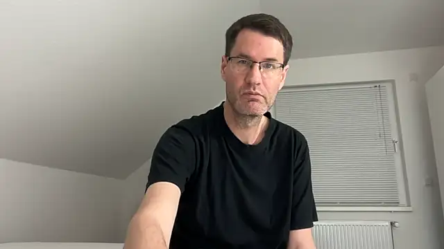 zxzx cam1 online show from 05/31/26, 03:08