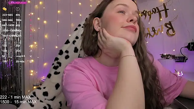 Snapshot of HANNA_MONTANAS chatting on 12/02/24, 02:08 HANNA MONTANAS online show from 12/02/24, 02:08