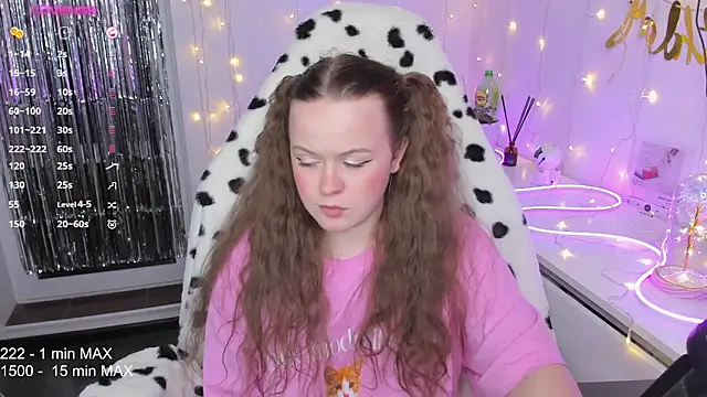 Snapshot of HANNA_MONTANAS chatting on 01/16/25, 08:25 HANNA MONTANAS online show from 01/16/25, 08:25