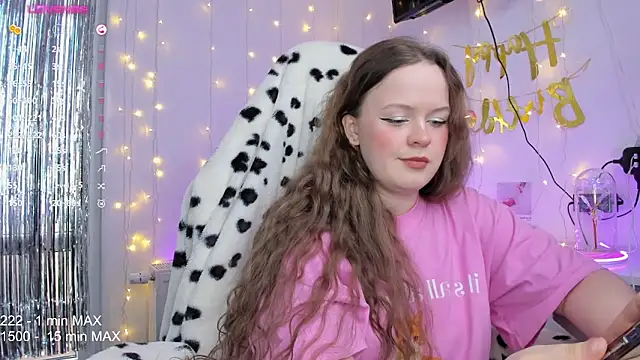 Snapshot of HANNA_MONTANAS chatting on 01/18/25, 12:47 HANNA MONTANAS online show from 01/18/25, 12:47