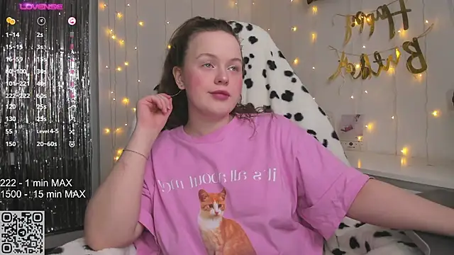 Snapshot of HANNA_MONTANAS chatting on 02/22/25, 06:52 HANNA MONTANAS online show from 02/22/25, 06:52