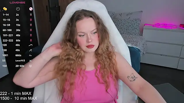 Snapshot of HANNA_MONTANAS chatting on 09/21/25, 12:40 HANNA MONTANAS online show from 09/21/25, 12:40