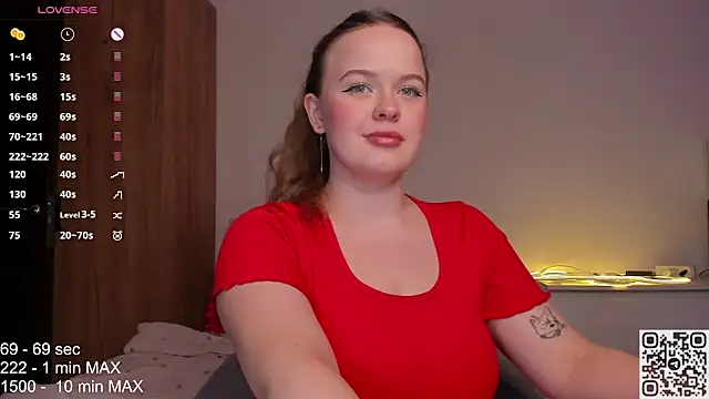 Snapshot of HANNA_MONTANAS chatting on 10/25/25, 04:35 HANNA MONTANAS online show from 10/25/25, 04:35