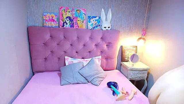 charlottemoonxz online show from 03/28/26, 01:11