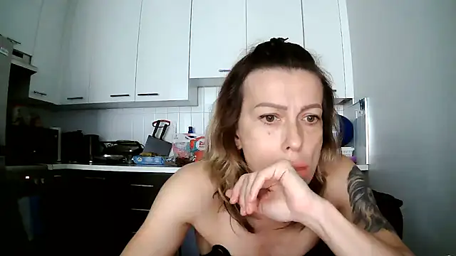 Snapshot of anechka1 chatting on 06/30/26, 04:41 anechka1 online show from 06/30/26, 04:41