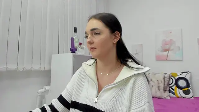 Snapshot of Pretty_anniee chatting on 02/04/25, 07:40 Pretty anniee online show from 02/04/25, 07:40