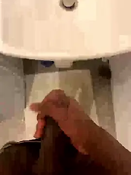 Snapshot of damien954 chatting on 01/11/26, 10:53 damien954 online show from 01/11/26, 10:53