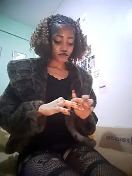 GoddessVee online show from 10/31/25, 01:39