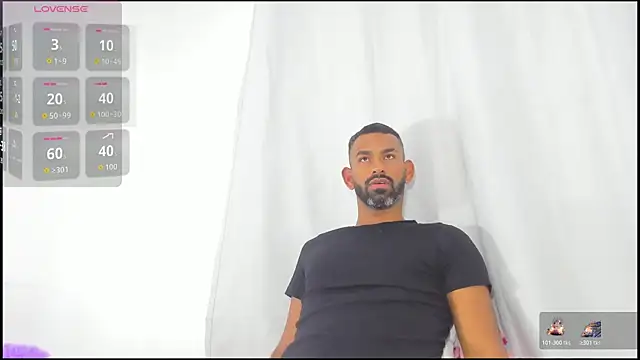 hole davidd online show from 12/21/25, 09:33