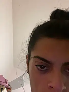 canderodrig777 online show from 02/11/25, 06:33