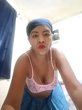 Snapshot of Surreyaa chatting on 12/09/24, 11:36 Surreyaa online show from 12/09/24, 11:36