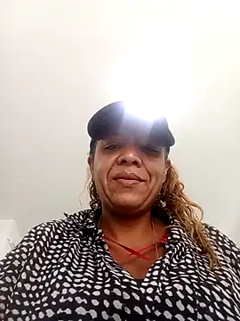 Snapshot of Surreyaa chatting on 12/11/24, 04:20 Surreyaa online show from 12/11/24, 04:20