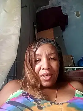 Snapshot of Surreyaa chatting on 09/14/25, 09:14 Surreyaa online show from 09/14/25, 09:14